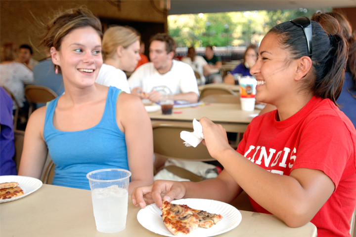 Teacher education majors enjoy pizza, conversation at learning about how to get involved at the annual College of Education Back to School Party.
