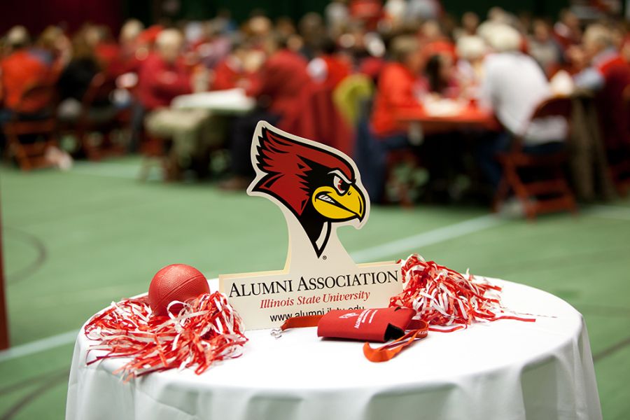 Illinois State alumni are invited for an exciting evening of Illinois State basketball on January 11.