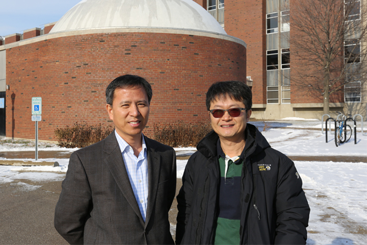 Associate Professor in the School of Teaching and Learning Do-Yong Park (Left) with 2007 Korea Teacher of the Year Sungin Oh