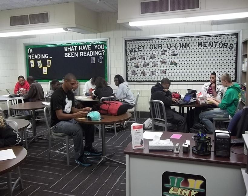 Students in the U-Link Literacy and Leaning Center