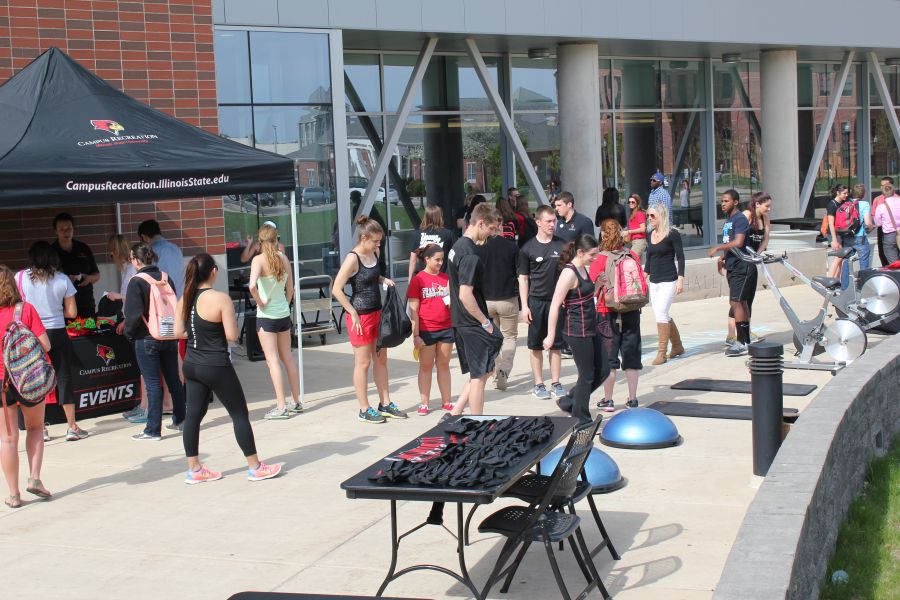 Students in front of the Student Fitness Center
