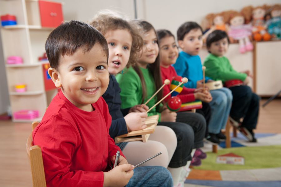 image of children with instruments