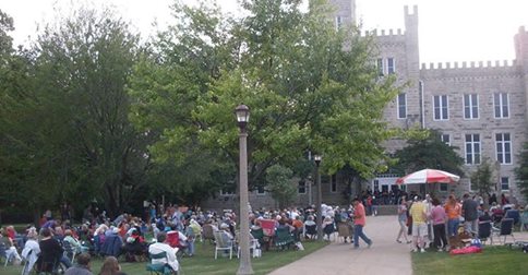 Picture of concert on the quad
