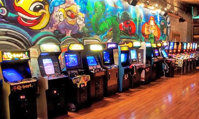 Row of arcade games