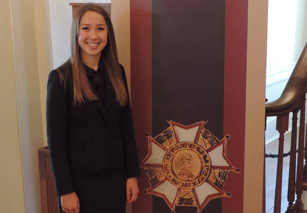 image of Lauren Koszyk at the Lincoln Academy of Illinois awards.