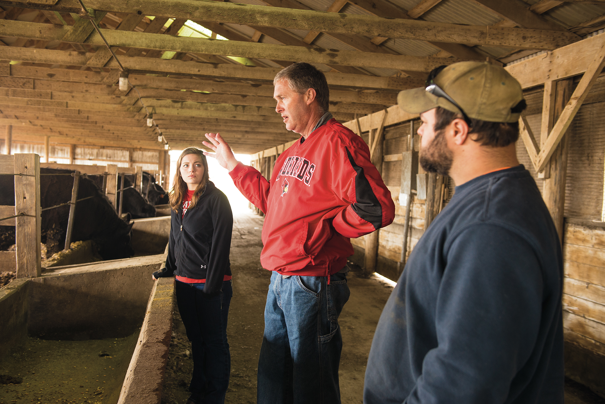 David Malone (in the red jacket), undergraduate advisor in the Department of Agriculture, evaluates the cattle. Malone walked by each pen and visually graded the animals based on their physical appearance, stating the quality of the meat— high-choice yield grade 2, low-choice yield grade 2.8, etc.— each would be expected to produce once they went to market. “He was spot on,” Parmenter said. “He happens to be one of the best live animal evaluators I’ve ever met,” Rickard said.