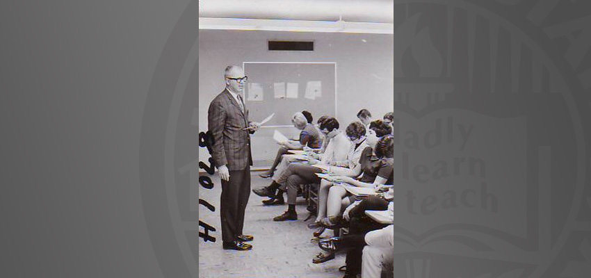 William Gnagey teaches a psychology course circa 1967.