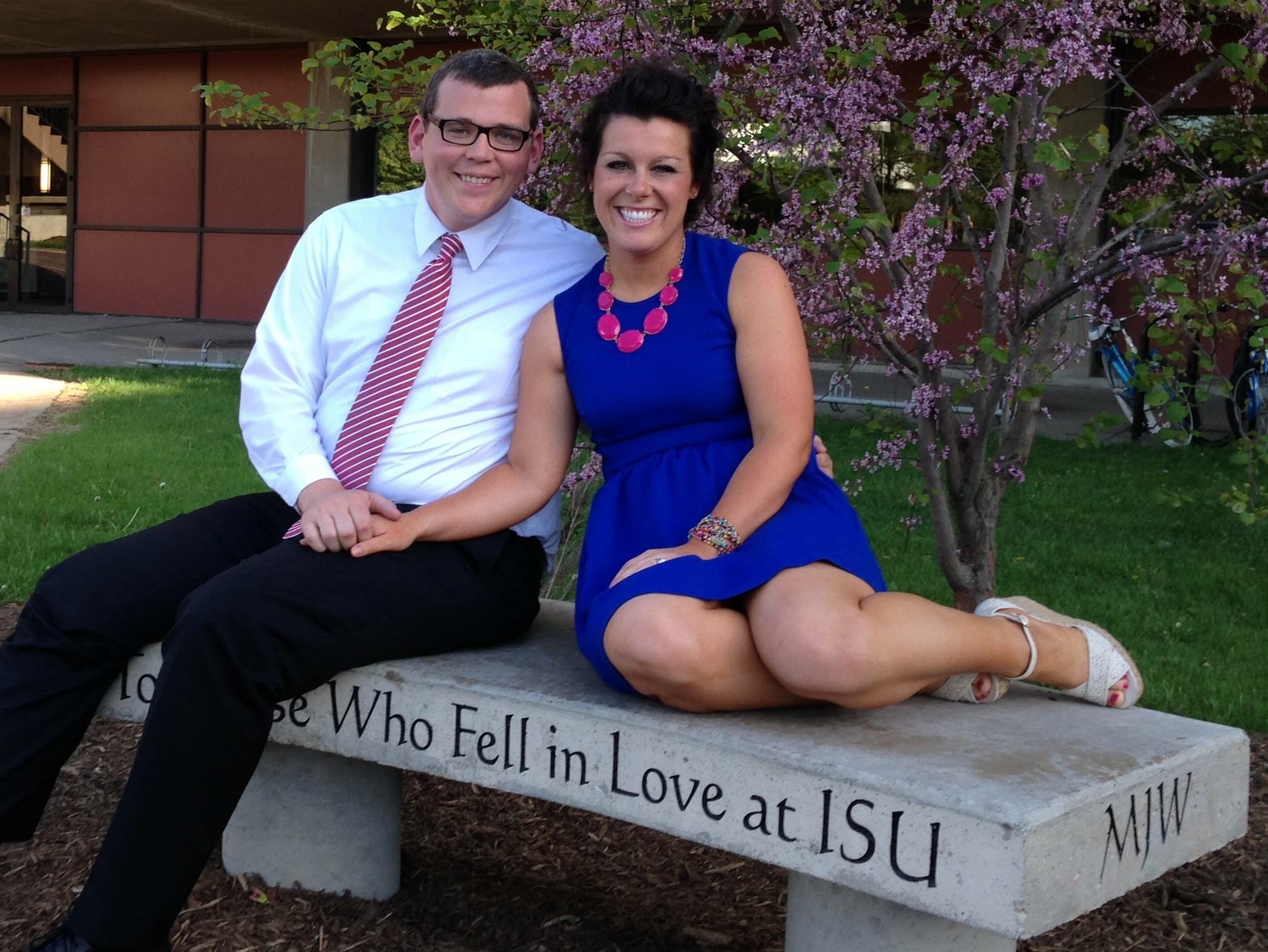 Patrick and Mary Kate O'Brien on the ISU love bench