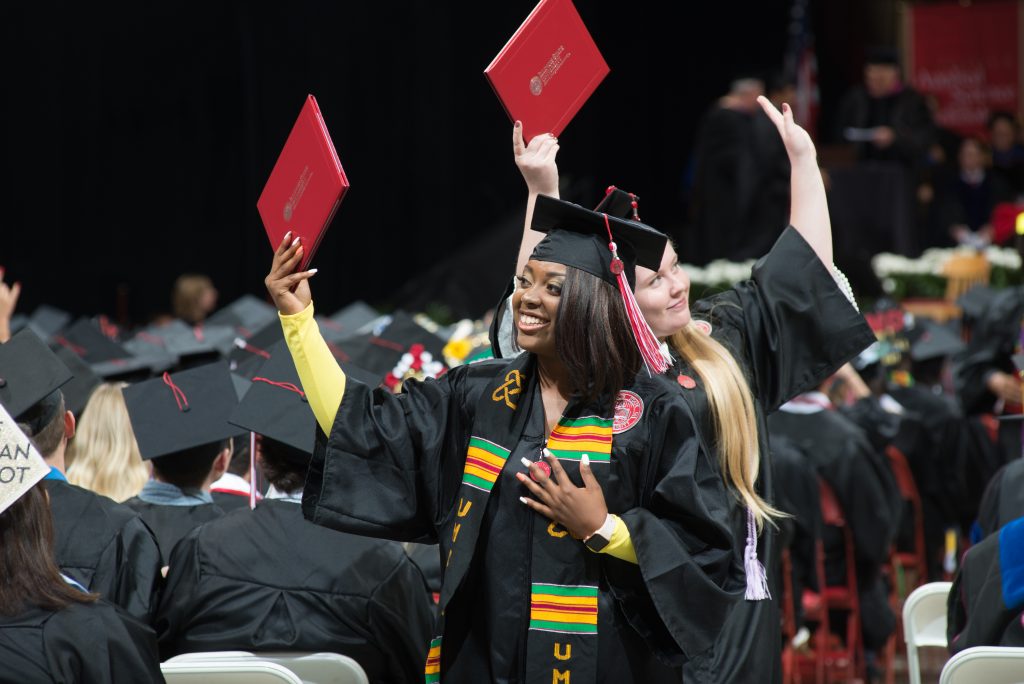Illinois State to hold spring commencement ceremonies May 1011 News