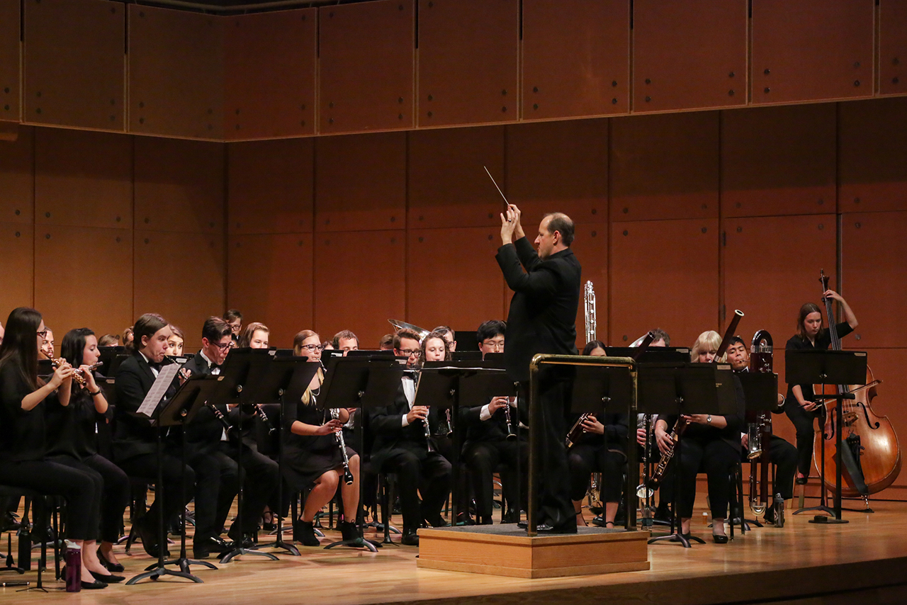 Photo of the Wind Symphony in concert