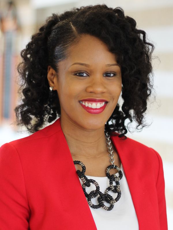 headshot of Ashley Hicks, advisor of Beta Gamma Sigma and assistant to the Dean for Student Services - College of Business