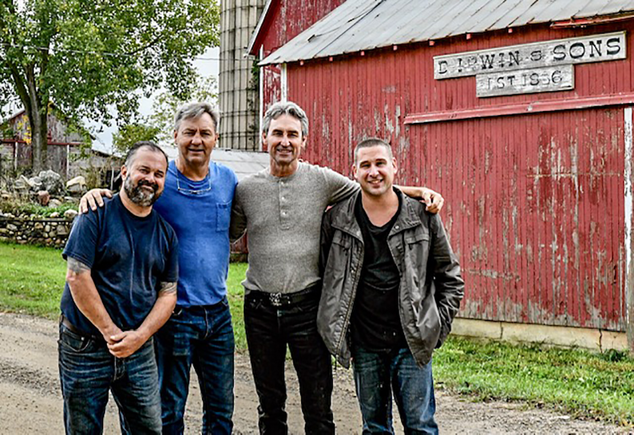 American Pickers TV show features Redbird's Michigan farm - News - Illinois  State