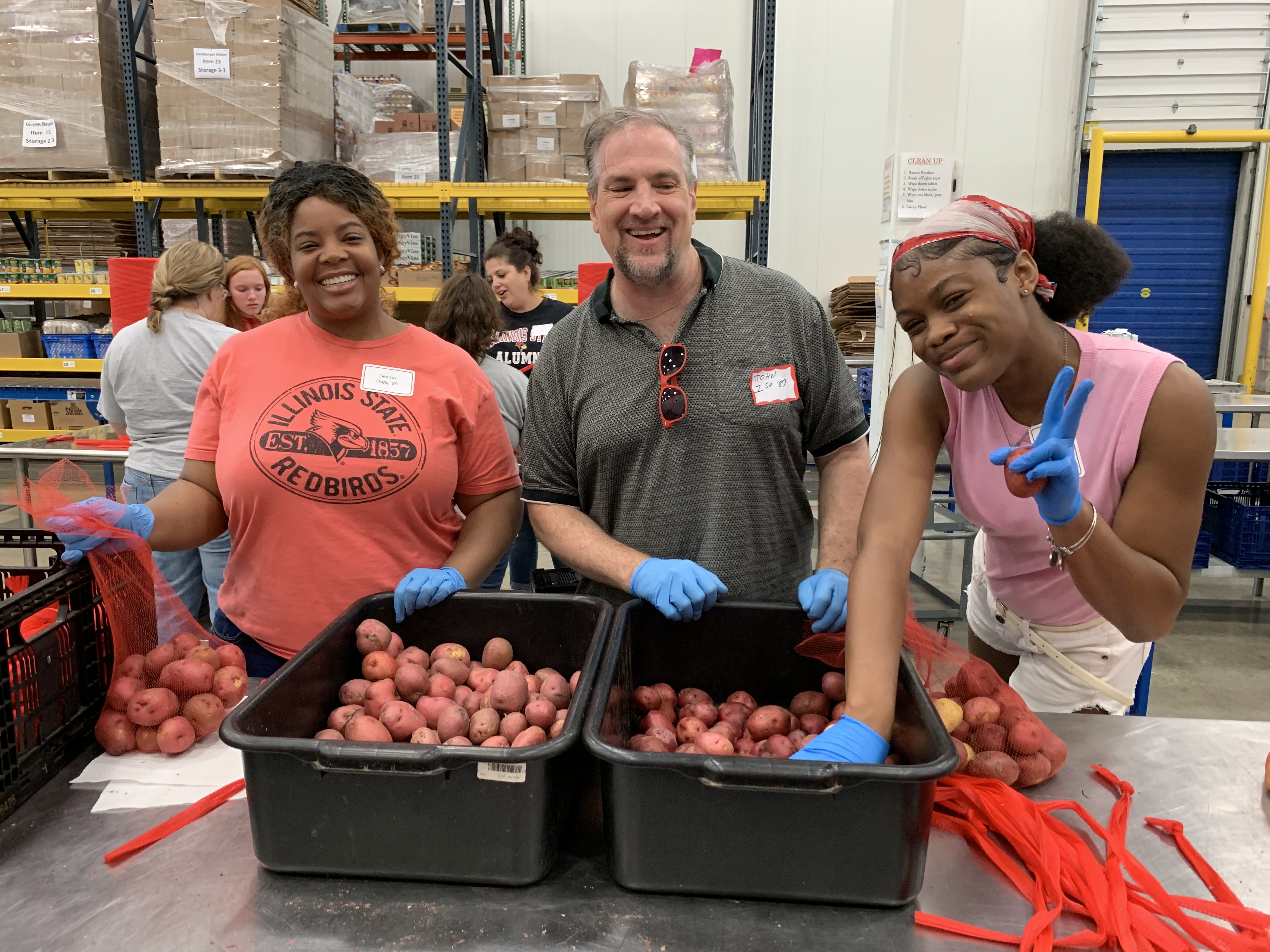 Members of the Chicago Suburban Alumni Network volunteered at the Northern Illinois Food Bank as part of #RedbirdImpact Month.