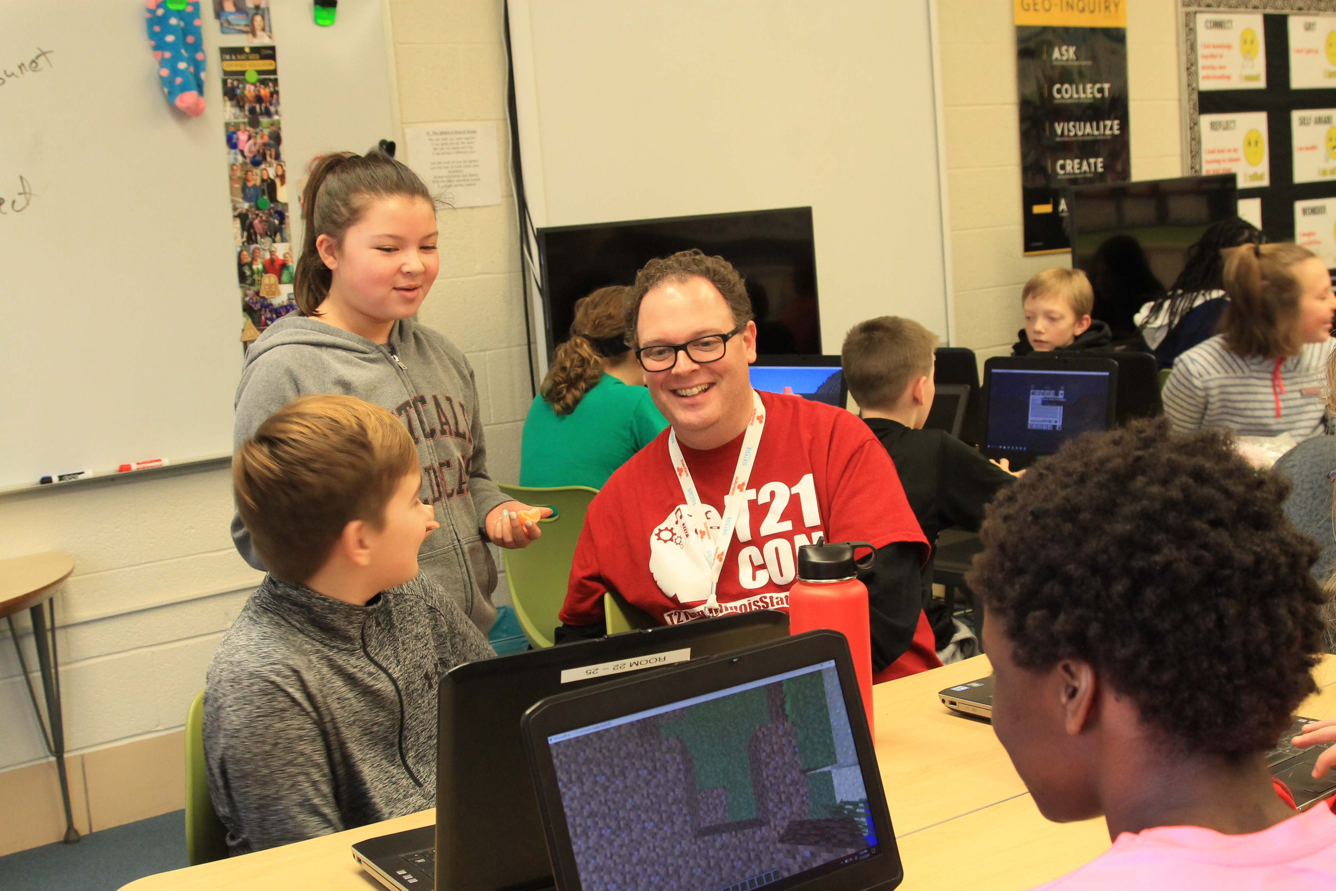Zack Gilbert using Minecraft to teach a social studies lesson.