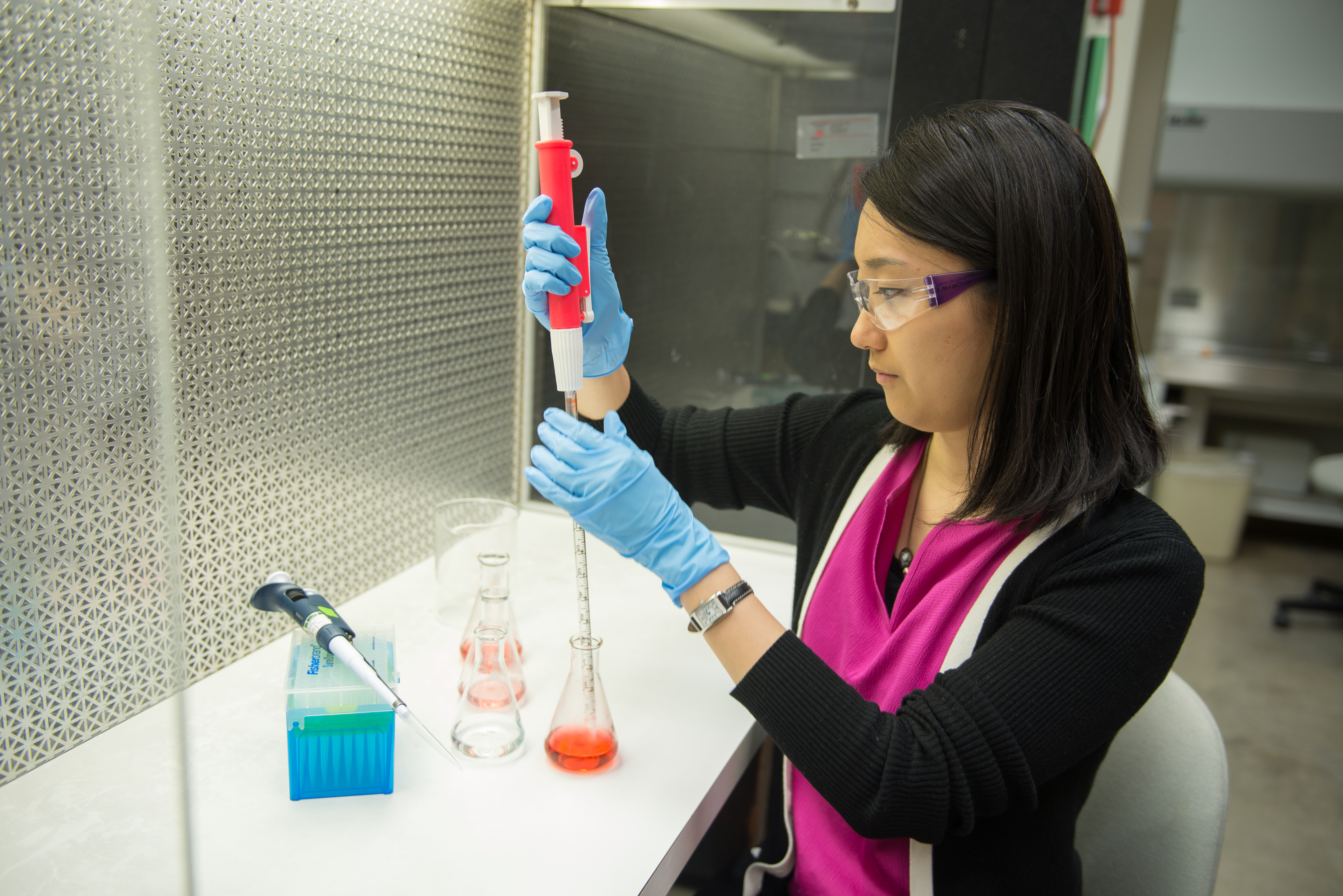 Dr. Seon Yoon Chung researches the effects of gastrointestinal microbiota.