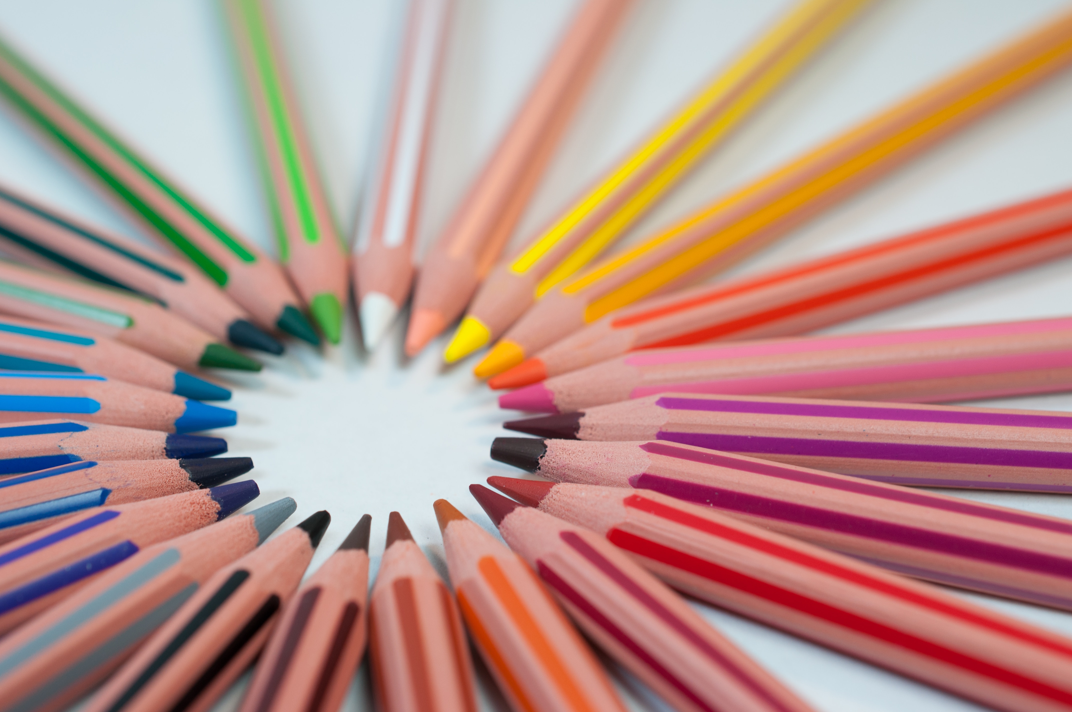 coloring pencils arrayed in a circle