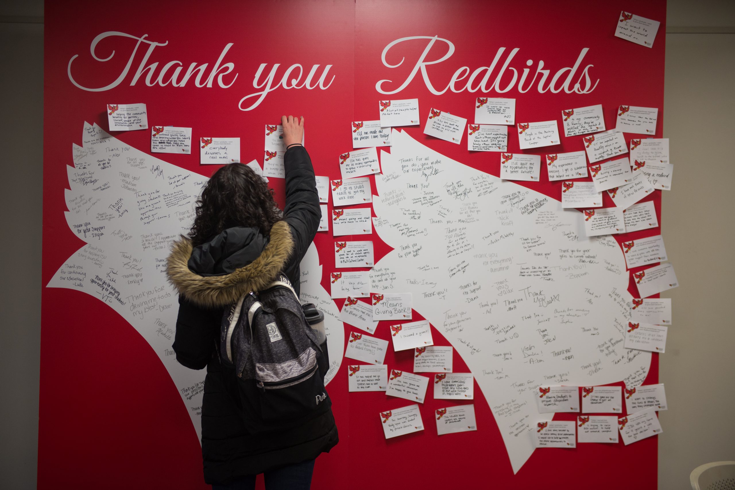 Student writes thank you message to donors during Redbird Philanthropy Week