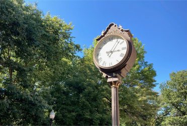 Clock on eastern side of the Quad
